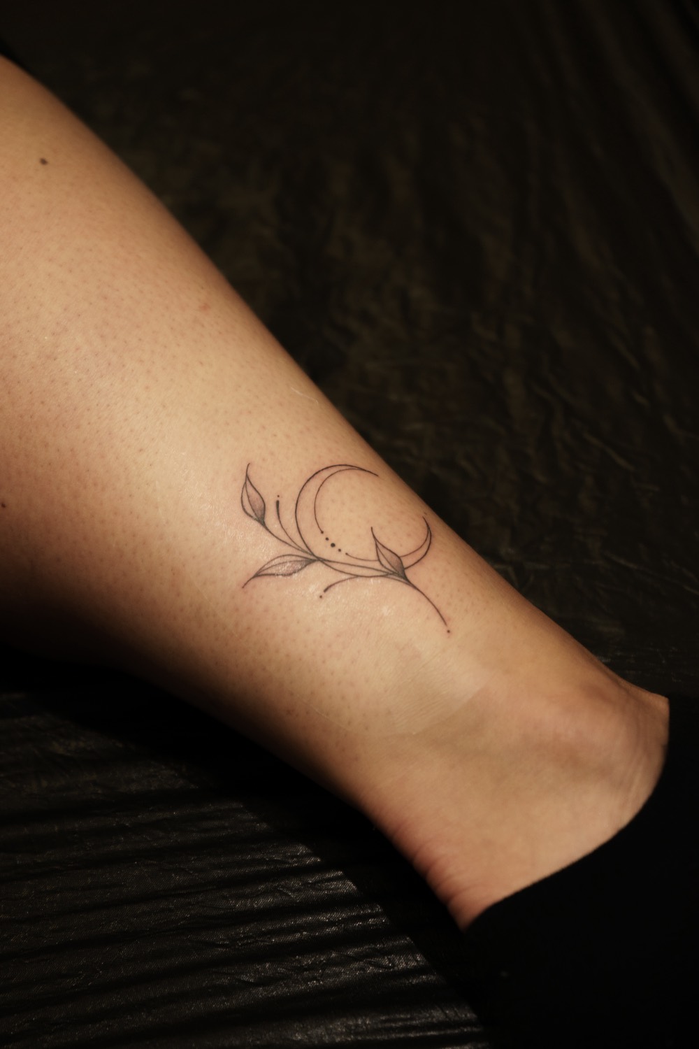Fineline-Tattoo von Naty Ink